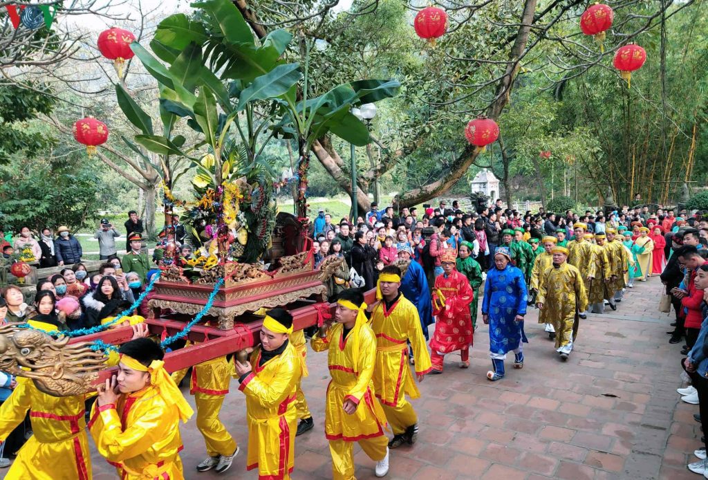 Cultural and tourism festivals in the context of market economy in Vietnam?